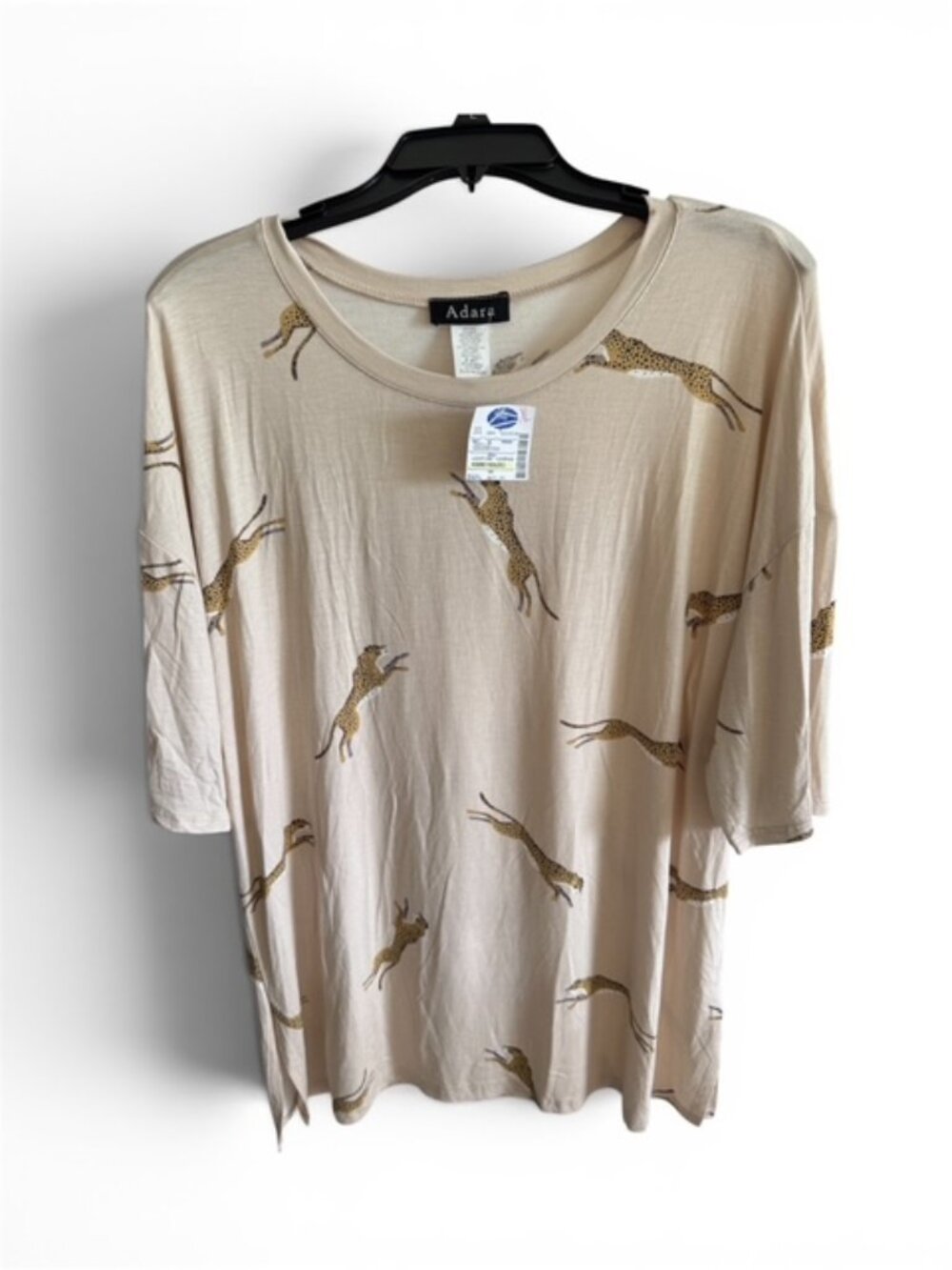 NWT Women's Adara Short Sleeve Top, Beige with Leopards, XL